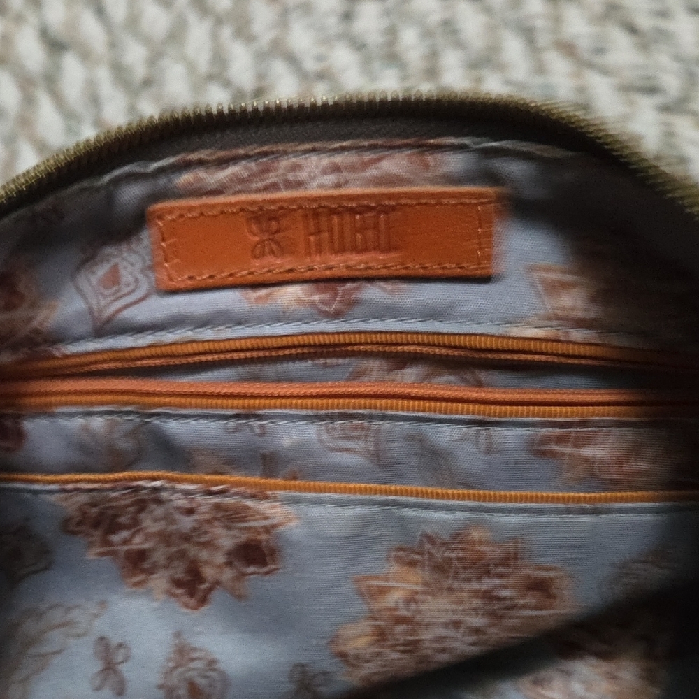 Elegant Brown Leather Shoulder Bag - Picture 7 of 8